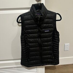 Patagonia women’s puff vest